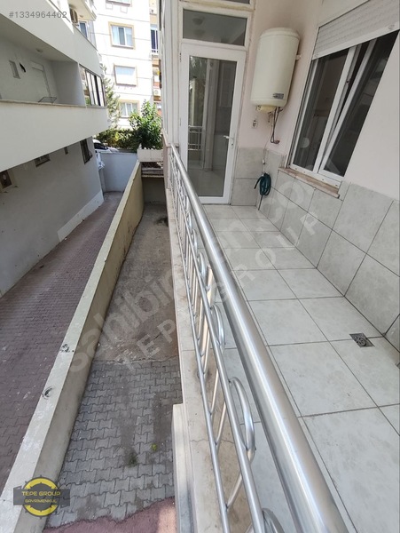 Merkez Cumhuriyette Kombili Kapalı Otoparklı 3+1 Kiralık Daire — fotoğraf 7