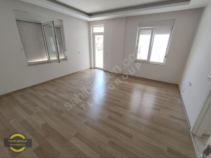 Merkez Cumhuriyette Kombili Kapalı Otoparklı 3+1 Kiralık Daire — fotoğraf 12