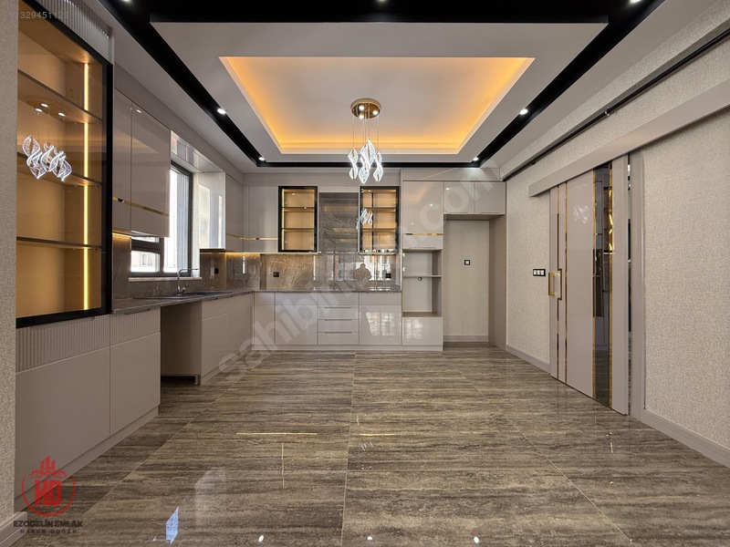 Ezogelinden Eşsiz Kalitesi Ve Modern Yaşam Alanıyla 3,5+1 Daire! — fotoğraf 2