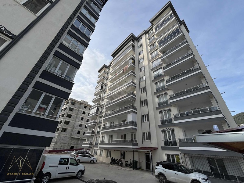 Üngüt Üniversite Bölgesi | Site İçerisinde Kiralık 3+1 Daire — fotoğraf 3
