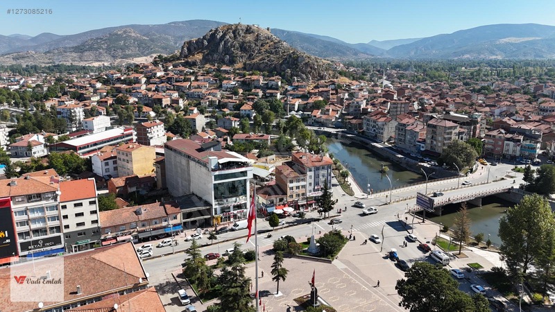 Vadi Emlak'tan Şehrin Merkezinde Ticari İmarlı Satılık Arsa — fotoğraf 6