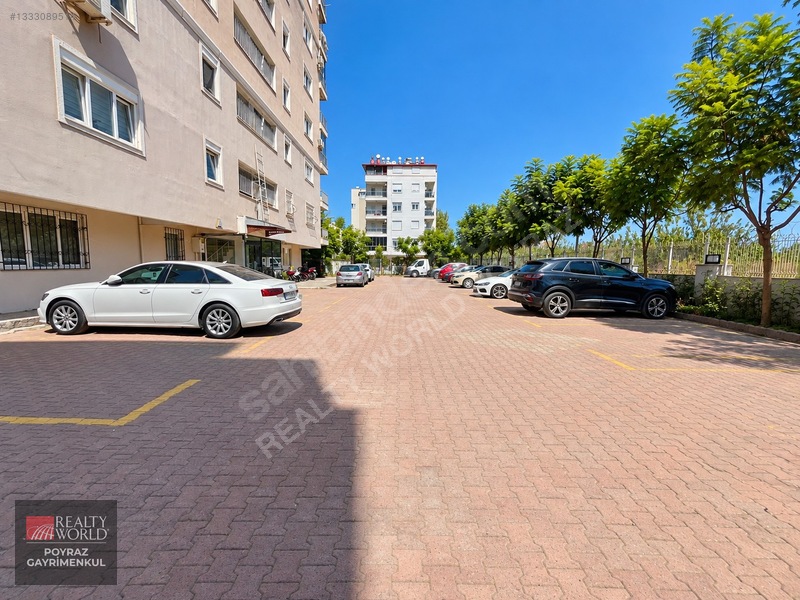 Poyraz'dan Kızıltoprak Mh'de Site İçi 1+1 65m² Satılık Daire — fotoğraf 2
