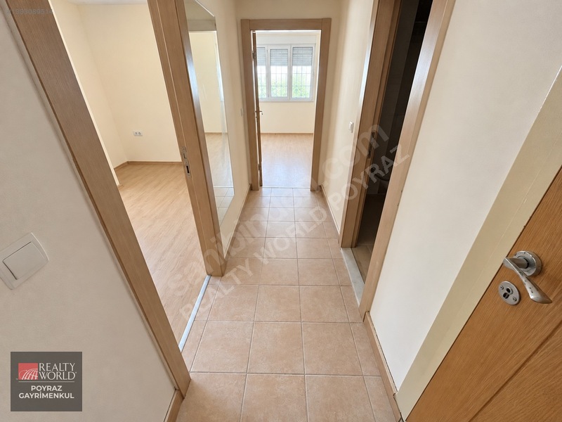 Poyraz'dan Kızıltoprak Mh'de Site İçi 1+1 65m² Satılık Daire — fotoğraf 4