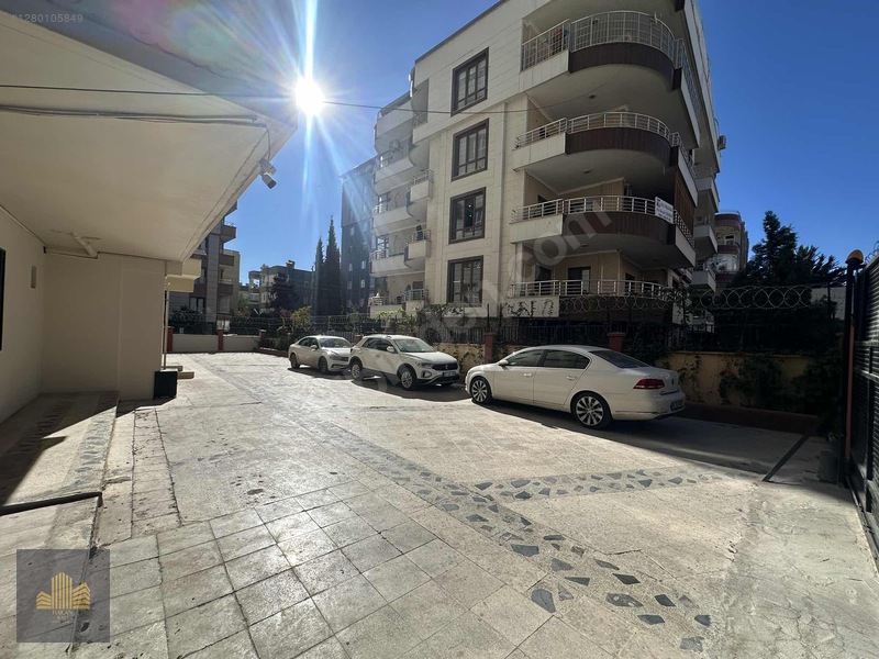 Hakan Kayadan Manzaları 3 Cepesi De Açık Satılık 4+1 — fotoğraf 3