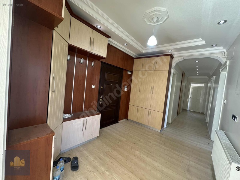 Hakan Kayadan Manzaları 3 Cepesi De Açık Satılık 4+1 — fotoğraf 4