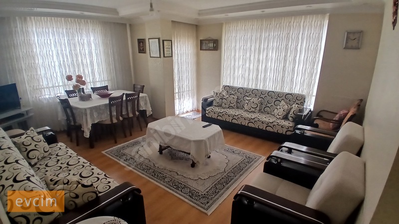 Çakmak'ta Kiralık 3+1 Eşyalı Daire, Otoparklı Ve Asansörlü — fotoğraf 2