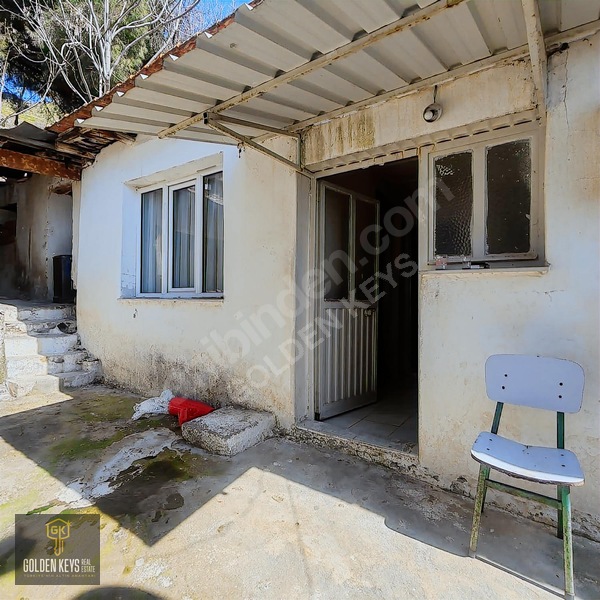 Bergama Ulucami Mahallesi 1+1 Satılık Müstakil Ev