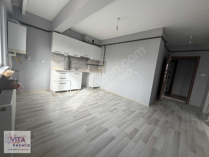 Büyükdere Ogü Yakını Eşyasız Kiralık 1+1 Daire