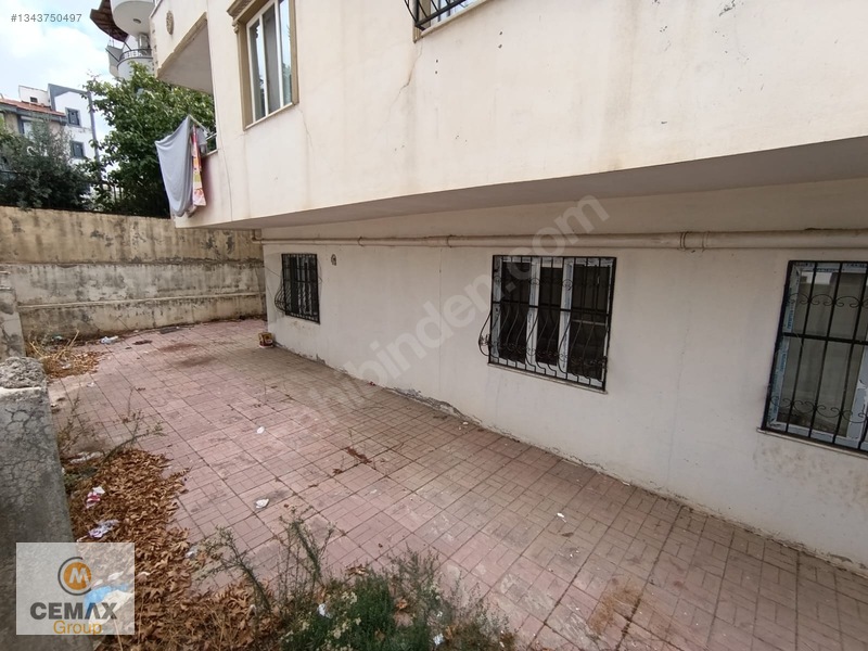 Binevler Rasaf Yolunda Tramvayın Bir Arka Sok. Garaj Tapulu 1+1 — fotoğraf 5