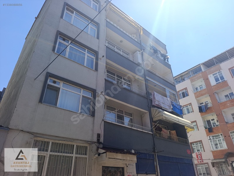 Yenidoğan'da 2.kat Ara Kat 2 Oda 1 Mutfak Balkonlu Satılık Daire — fotoğraf 4