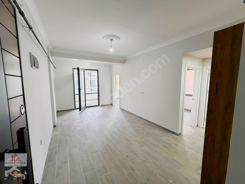 Şimşek Emlak,tan Kiralık 2+0 Daire — fotoğraf 4