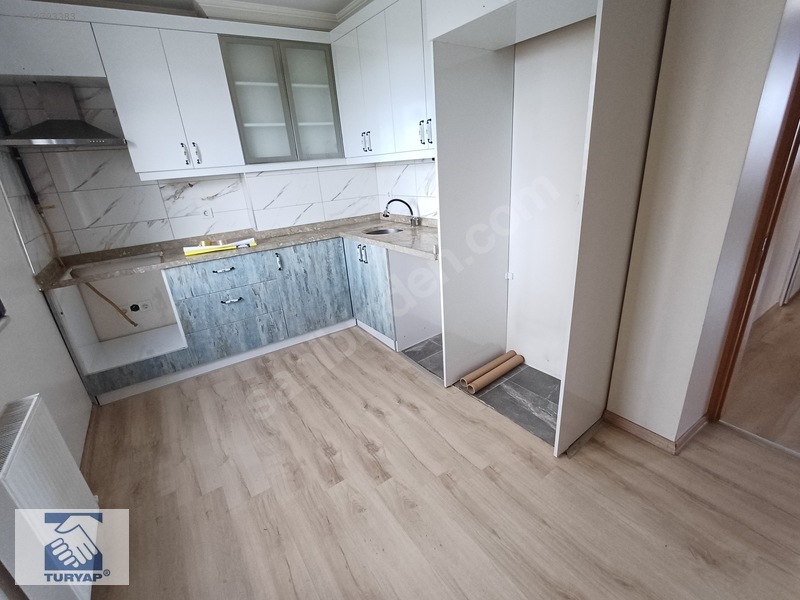 Turyap Aydos'tan Akpınar Kanuni Caddesinde Kiralık 2+1 Arakat