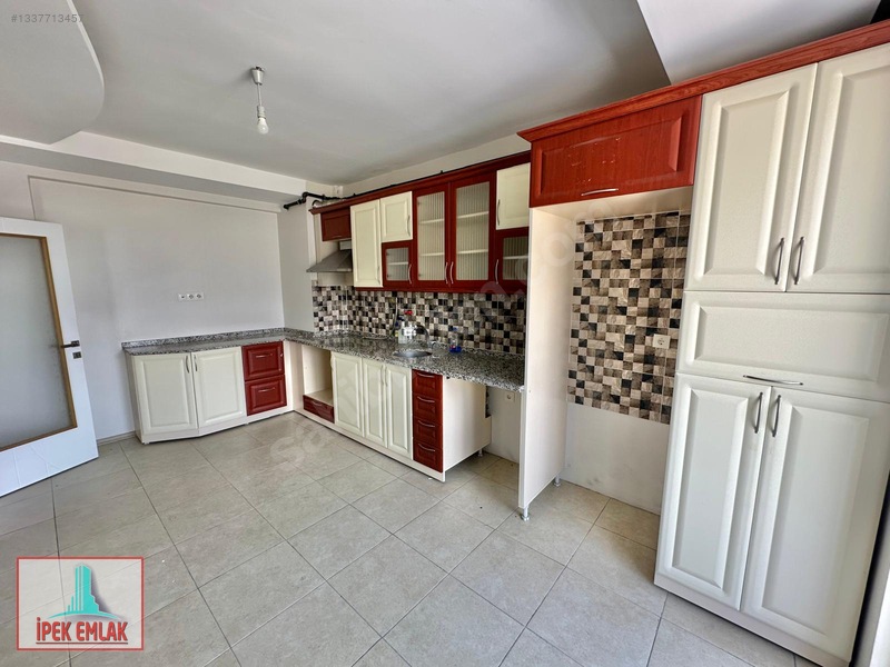 Niğde Hastane Yürüme Mesafesinde 3+1 Kiralık Daire !!! — fotoğraf 4