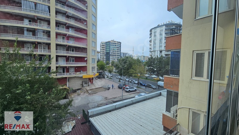 Eta 21 Sitesinde 4+1 Ama Bir Odası Kapalı 3+1 Kiralık Daire — fotoğraf 4