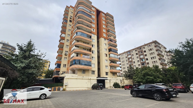 Eta 21 Sitesinde 4+1 Ama Bir Odası Kapalı 3+1 Kiralık Daire — fotoğraf 7