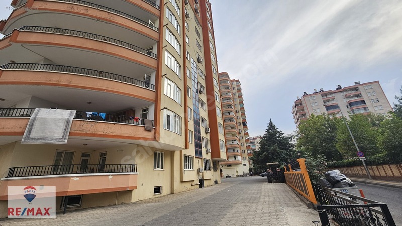 Eta 21 Sitesinde 4+1 Ama Bir Odası Kapalı 3+1 Kiralık Daire — fotoğraf 8