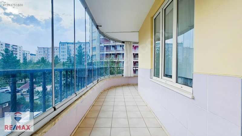 Eta 21 Sitesinde 4+1 Ama Bir Odası Kapalı 3+1 Kiralık Daire — fotoğraf 19