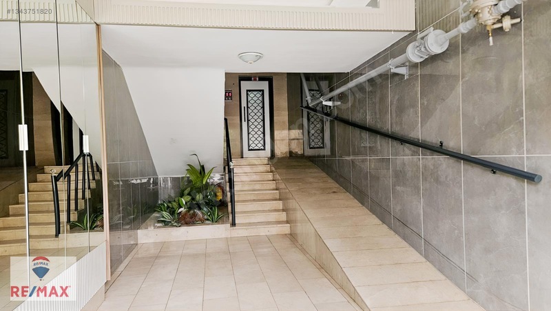 Eta 21 Sitesinde 4+1 Ama Bir Odası Kapalı 3+1 Kiralık Daire — fotoğraf 20