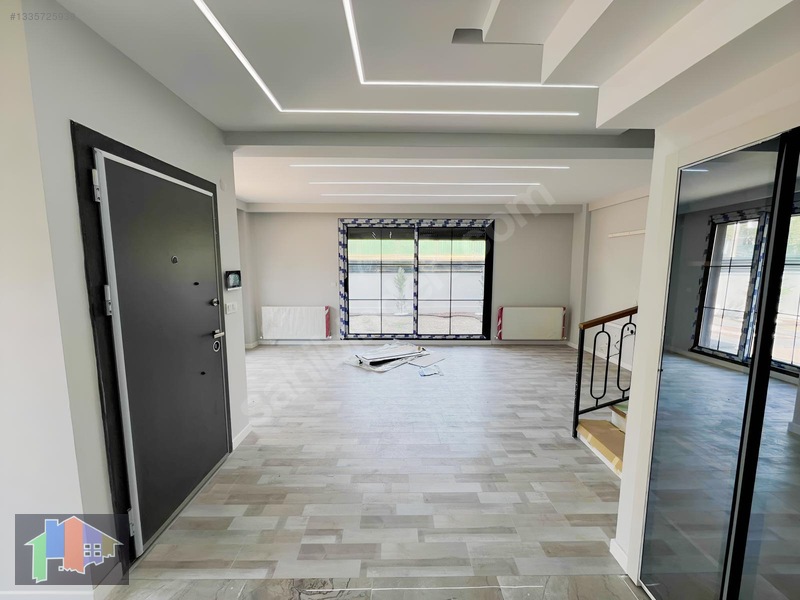 Tek Gayrimenkul Den Lux Villa Teraslı Bahçeli Kapalı Otoparklı — fotoğraf 4