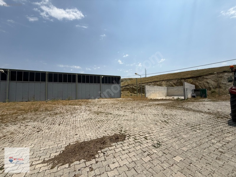 Remax İlke'den Aşkale'de Yatırımlık Tam Donanımlı Besi Çiftliği — fotoğraf 21