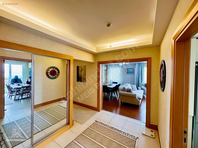Pelican Hill'de Göl Ve Deniz Manzarali Geniş Eşyalı 3+1 — fotoğraf 5