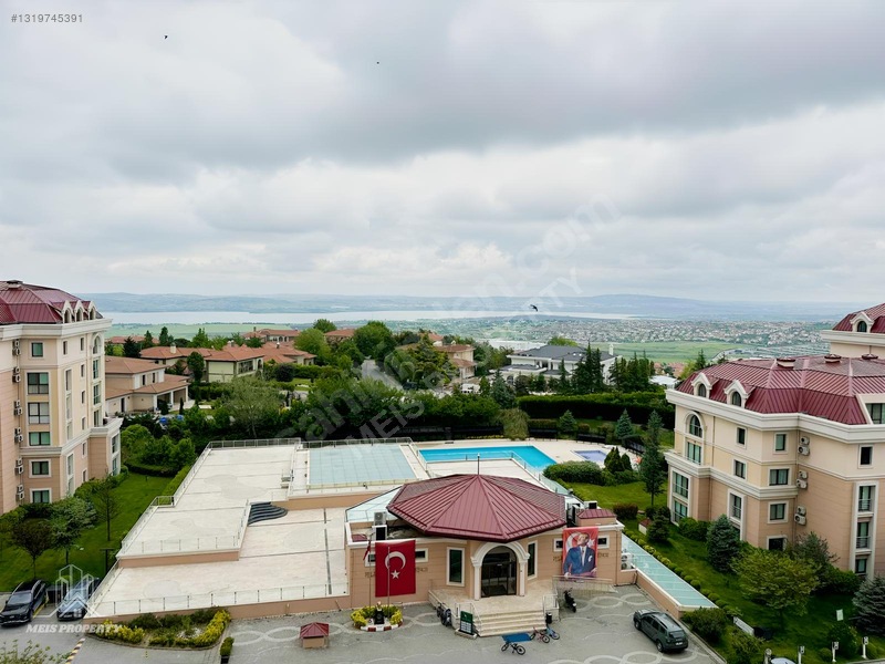Pelican Hill'de Göl Ve Deniz Manzarali Geniş Eşyalı 3+1 — fotoğraf 29