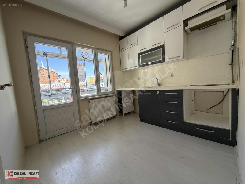 Kolçan Emlak'tan Yunusemrede Kiralık 2+1 Daire