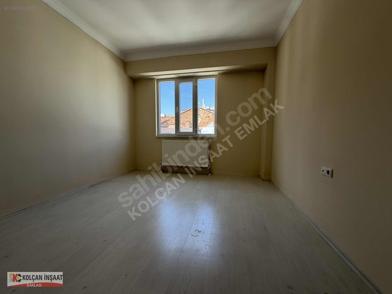 Kolçan Emlak'tan Yunusemrede Kiralık 2+1 Daire — fotoğraf 5