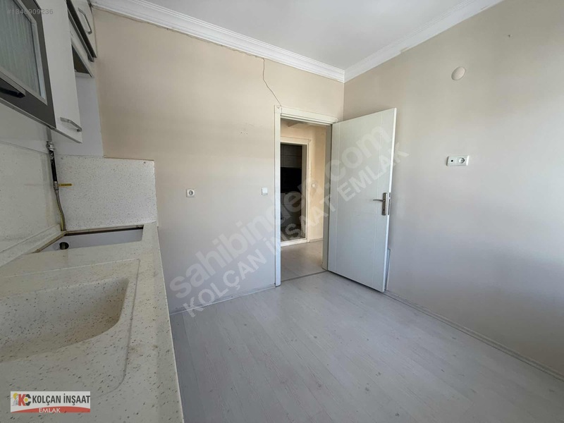 Kolçan Emlak'tan Yunusemrede Kiralık 2+1 Daire — fotoğraf 9