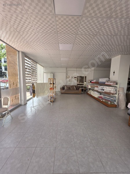 Kervan Sarayın Karşısında Satılık (250m2) Dükkan