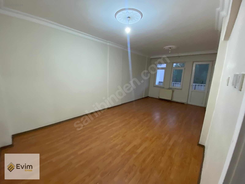 Evim Emlak 100. Yılda Kiralık 3+1 Daire — fotoğraf 6