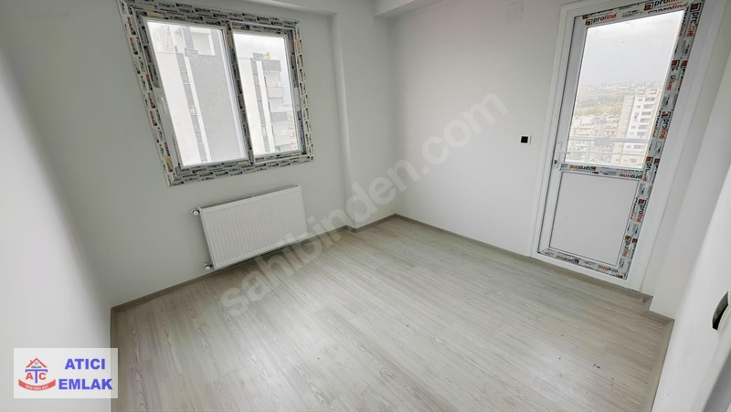 Atc'dan Cadde Üzeri Geniş Oturumlu Kombili Kiralık Daire — fotoğraf 9