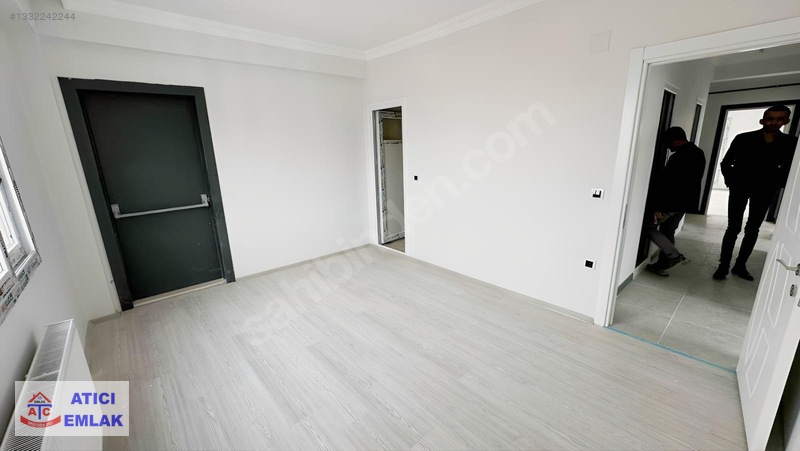 Atc'dan Cadde Üzeri Geniş Oturumlu Kombili Kiralık Daire — fotoğraf 14