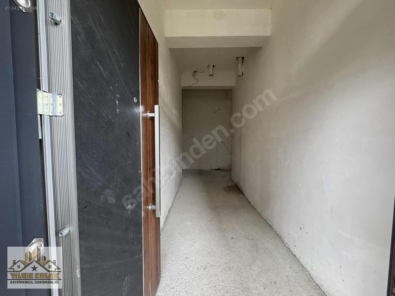 Yıldız Emlak'tan Satılık Ara Kat Sıfır 2+0 80 M2 Net Lüx Daire. — fotoğraf 9