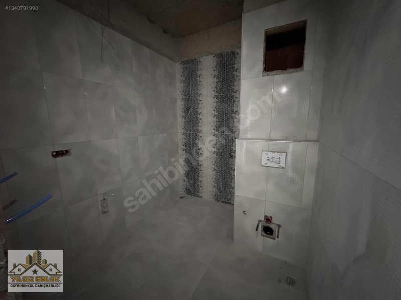 Yıldız Emlak'tan Satılık Ara Kat Sıfır 2+0 80 M2 Net Lüx Daire. — fotoğraf 10