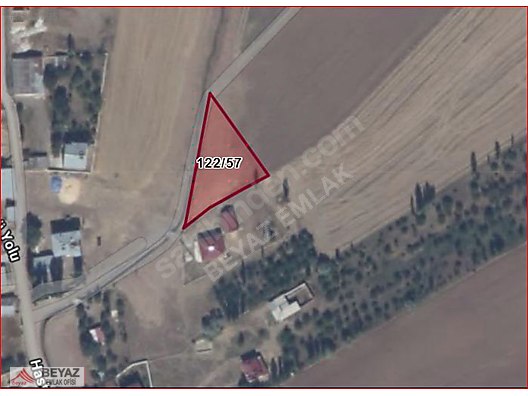 Beyaz Emlak'Tan Merkez Hasköy Köyü İçerisi 1160 M2 Satılık Arsa