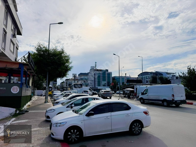 Teomanpaşa Mah Bankaların Arasında Satılık Dükkan — fotoğraf 4