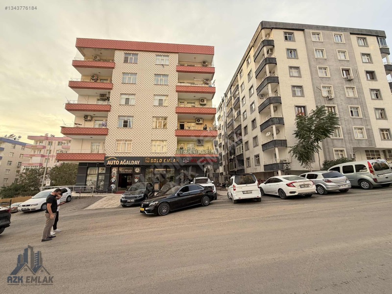 Azk'den Heryere Adım Mesafesınde Geniş 3+1 Dairemiz Satılıktır — fotoğraf 6