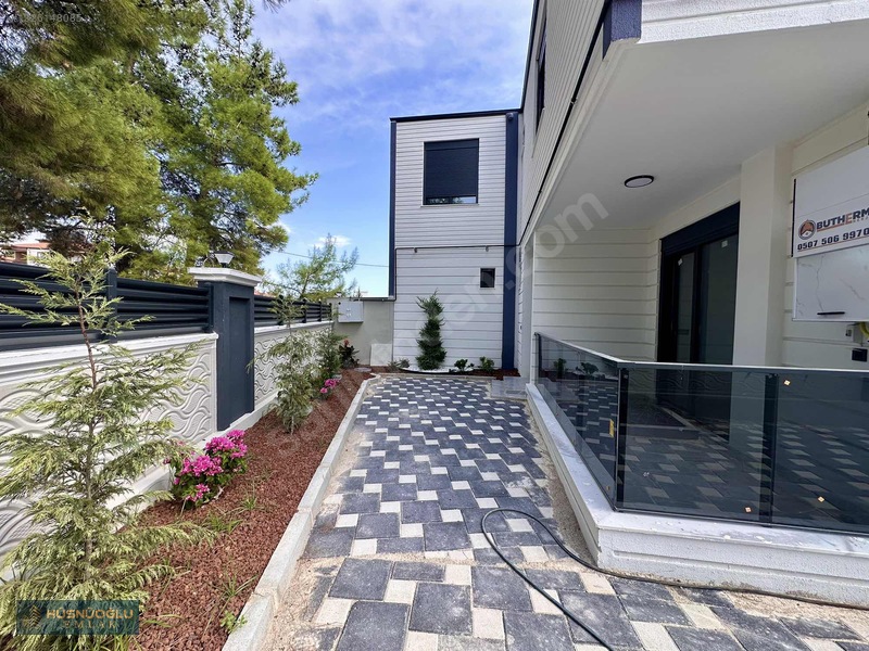 Tomalarda Havuzlu Müstakil 3+1 Ayrı Mutfaklı 240 M2 Villa — fotoğraf 4