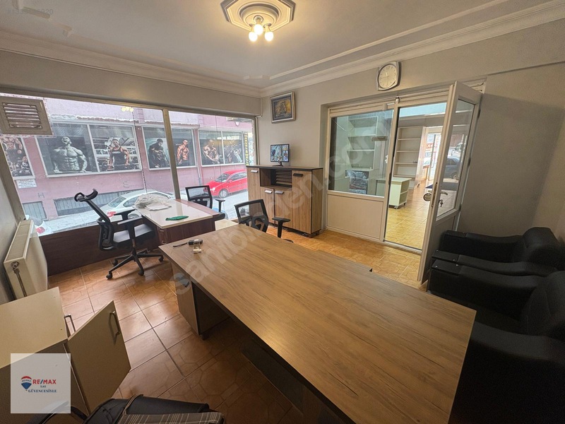 Remax İlke'den Çaykara Caddesi'nde Kiralık İş Yeri — fotoğraf 3