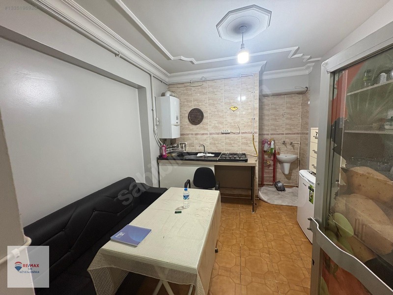 Remax İlke'den Çaykara Caddesi'nde Kiralık İş Yeri — fotoğraf 7