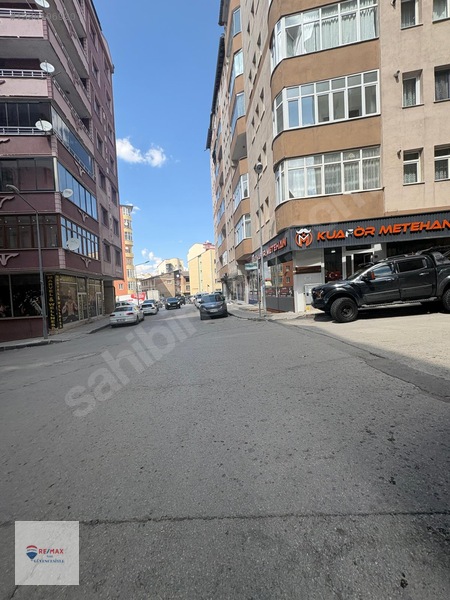 Remax İlke'den Çaykara Caddesi'nde Kiralık İş Yeri — fotoğraf 9