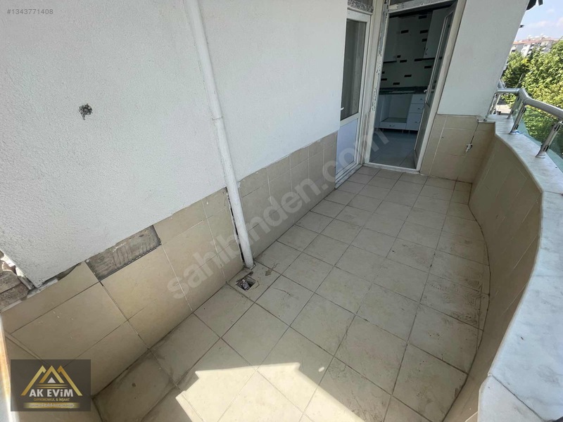 Bülbülzadede 2+1 Fiyatına 3+1 Bakımlı Fırsat Daire — fotoğraf 3