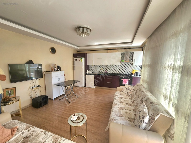 Gürselpaşada*bulvar Üzeri*az Katlı*hatasız*cam Balkonlu*2+1daire — fotoğraf 3
