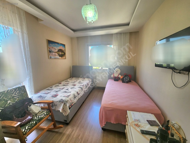 Gürselpaşada*bulvar Üzeri*az Katlı*hatasız*cam Balkonlu*2+1daire — fotoğraf 8