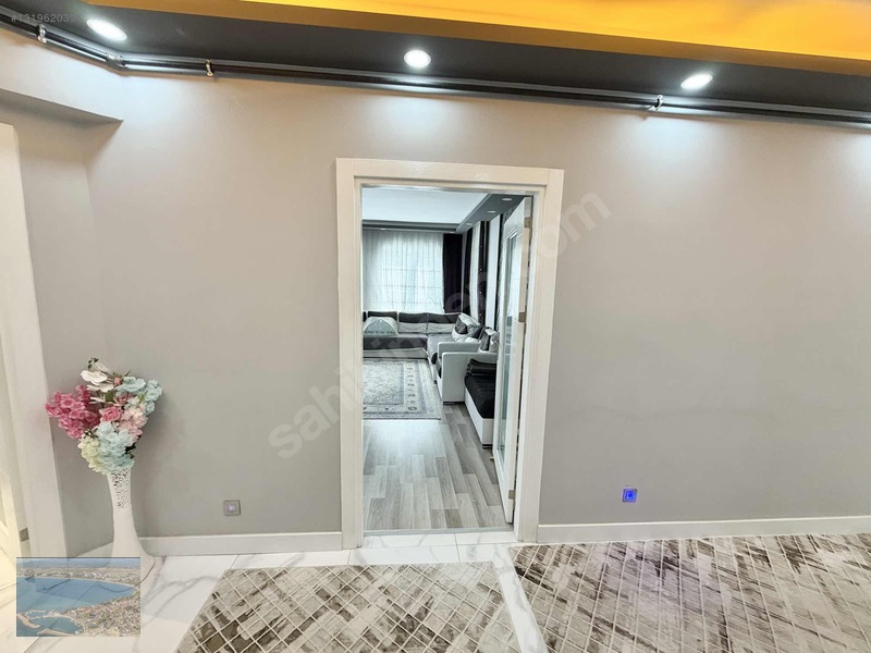 07 Aras Emlaktan Yenigünde Site İçinde Katta Genış 3+1 Daire — fotoğraf 32