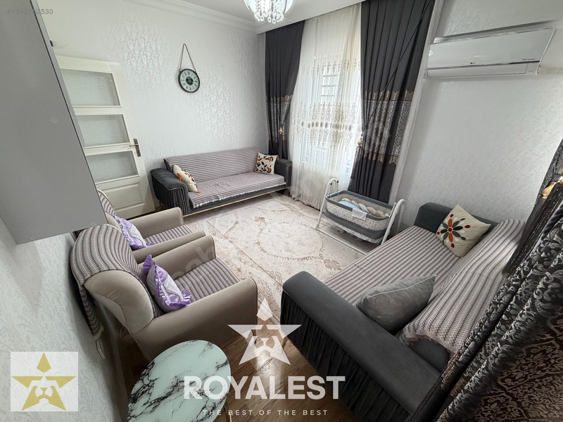 Royalestten Emsalsiz Düzlükte,çift Balkonlu,arakat Fırsatı !! — fotoğraf 2