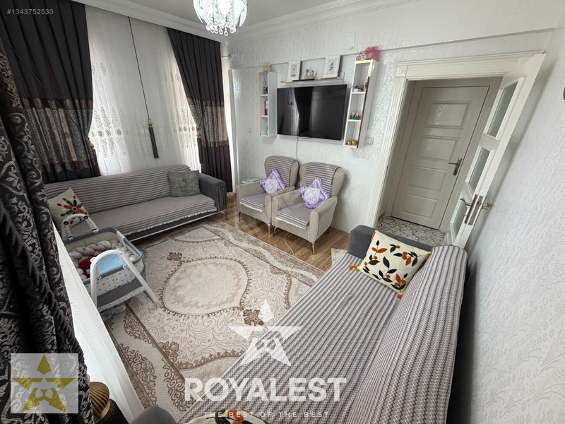 Royalestten Emsalsiz Düzlükte,çift Balkonlu,arakat Fırsatı !! — fotoğraf 3