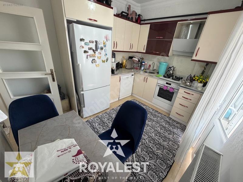 Royalestten Emsalsiz Düzlükte,çift Balkonlu,arakat Fırsatı !! — fotoğraf 4