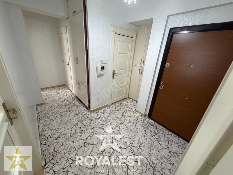 Royalestten Emsalsiz Düzlükte,çift Balkonlu,arakat Fırsatı !! — fotoğraf 8
